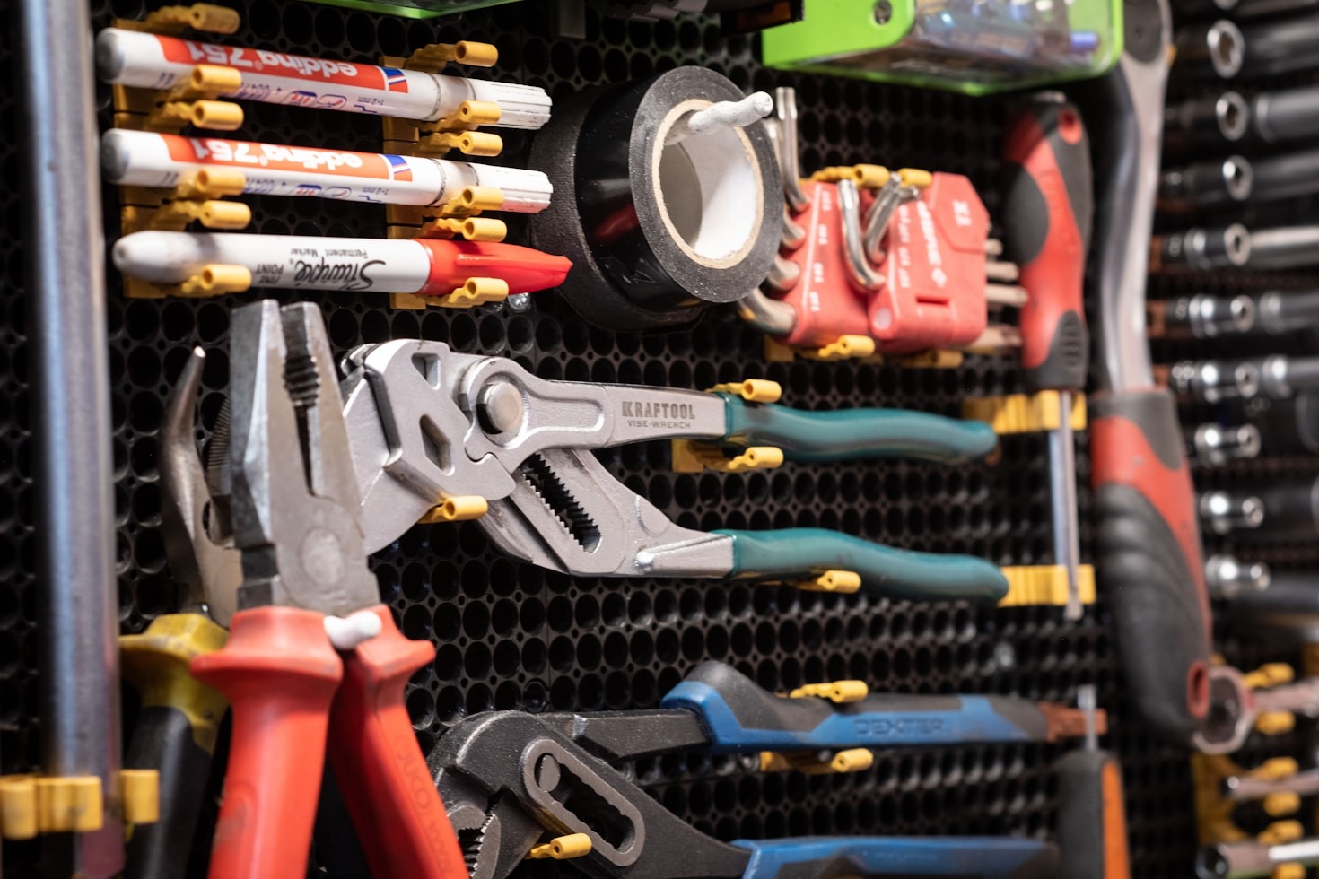 Best Tools for Construction Workers in 2023